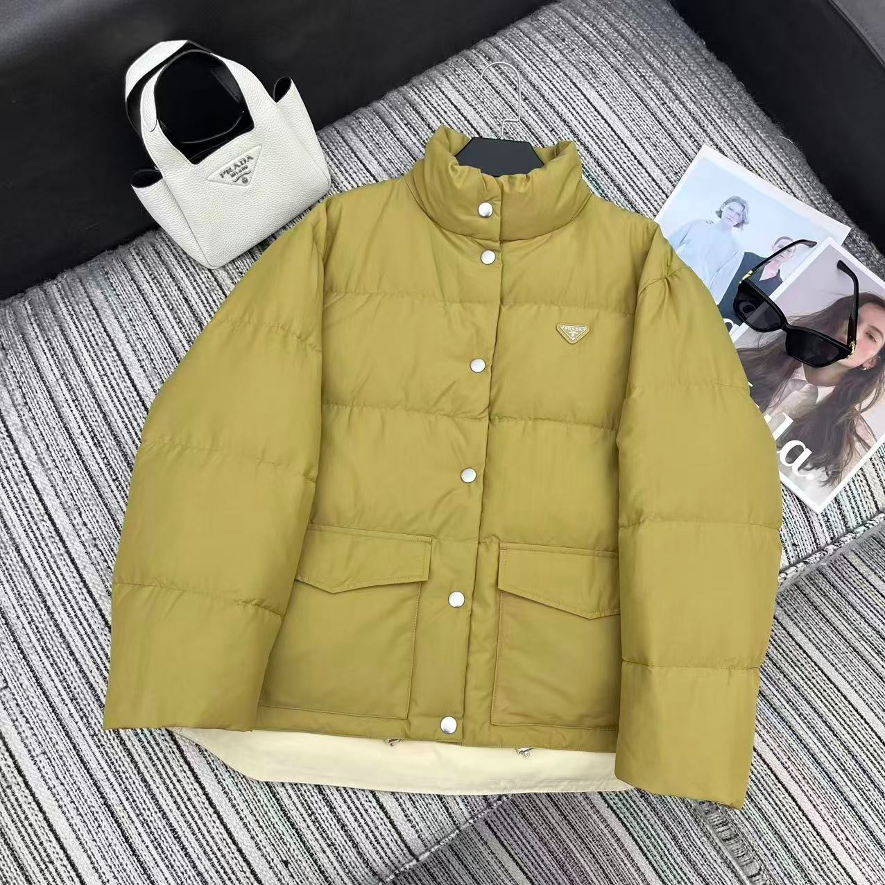 프*다 신상 하이넥 패딩 자켓