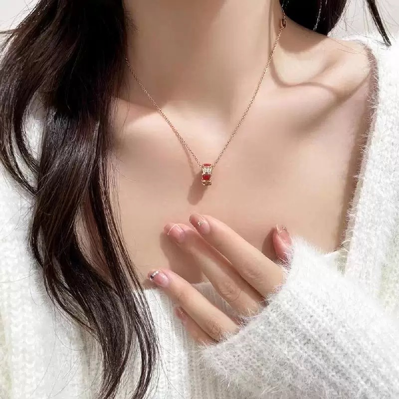 불*리 세르펜티 목걸이