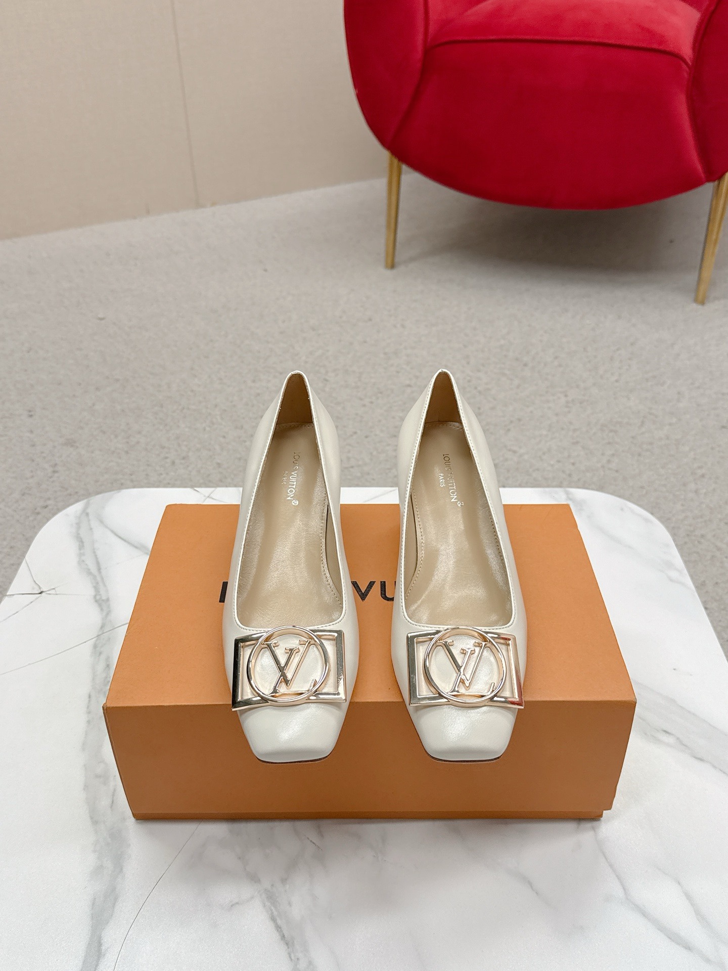 루*비통 클래식 스틸레토 힐