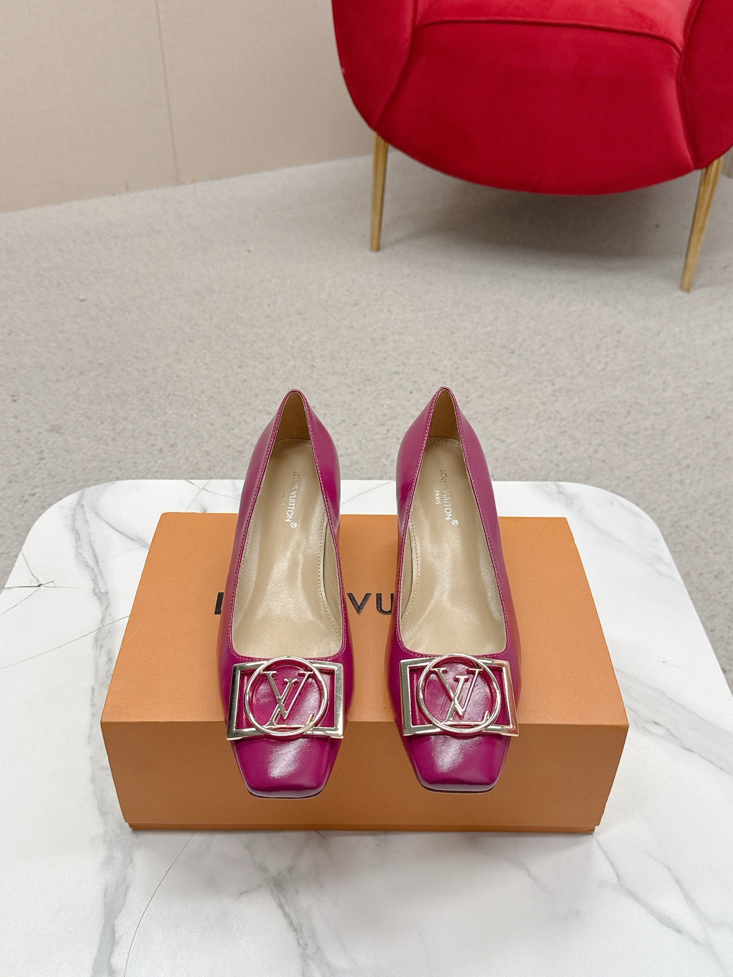 루*비통 클래식 스틸레토 힐