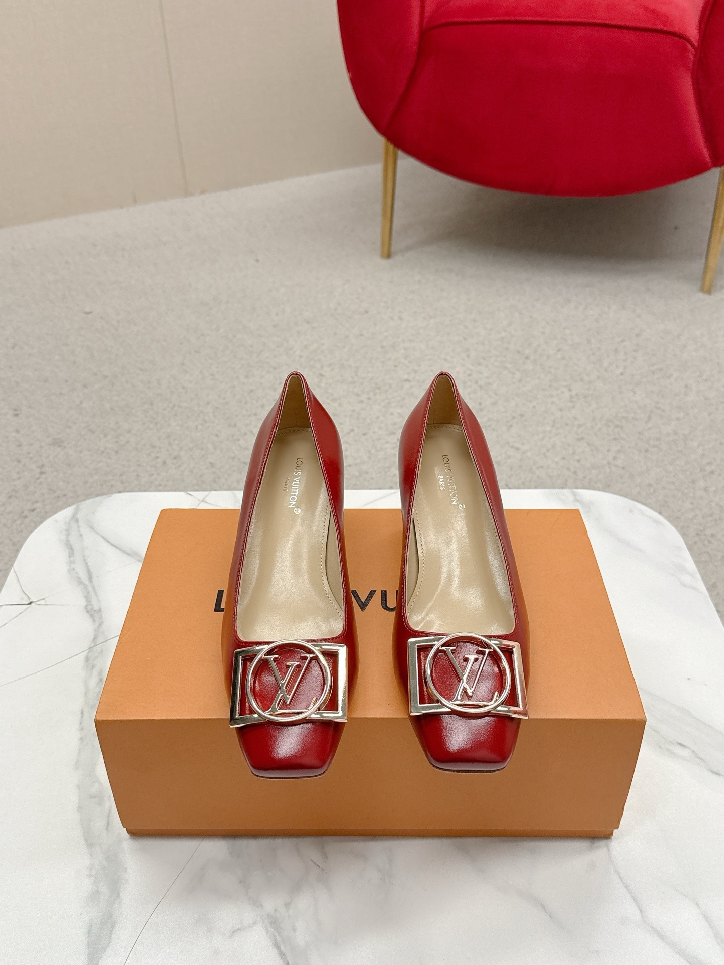 루*비통 클래식 스틸레토 힐