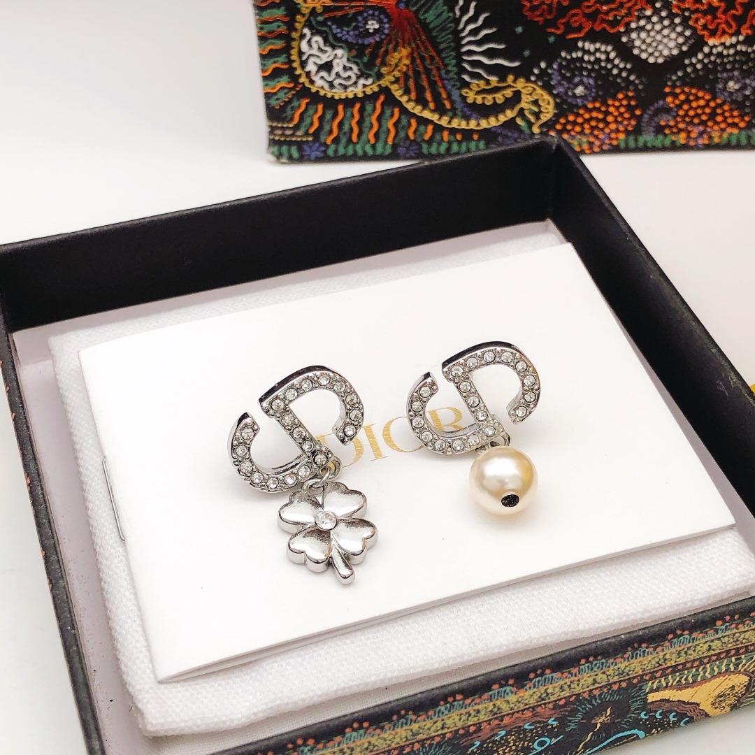 디* 클로버 펜던트 진주 이어링