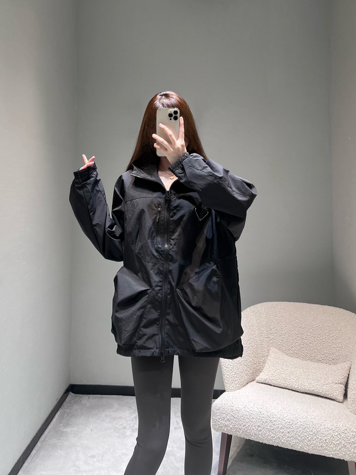 프*다 신상 삼각 로고 후드 바람막이 점퍼