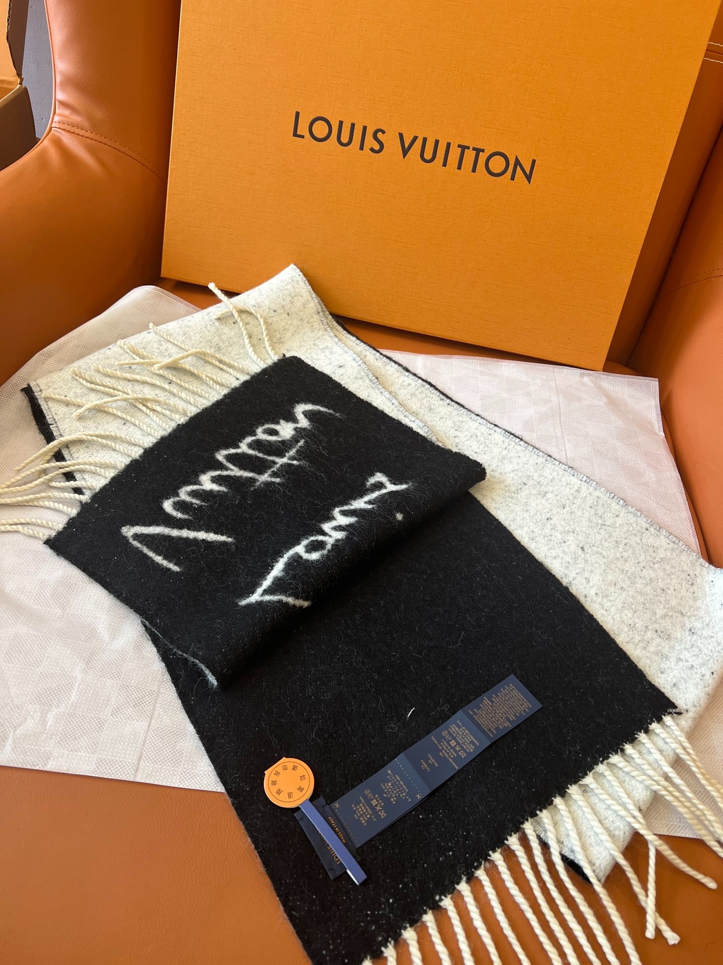 루*비통 겨울 신상 앙고라 머플러