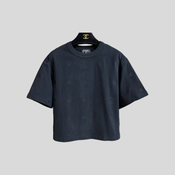 샤넬 플로럴 컷아웃 티셔츠