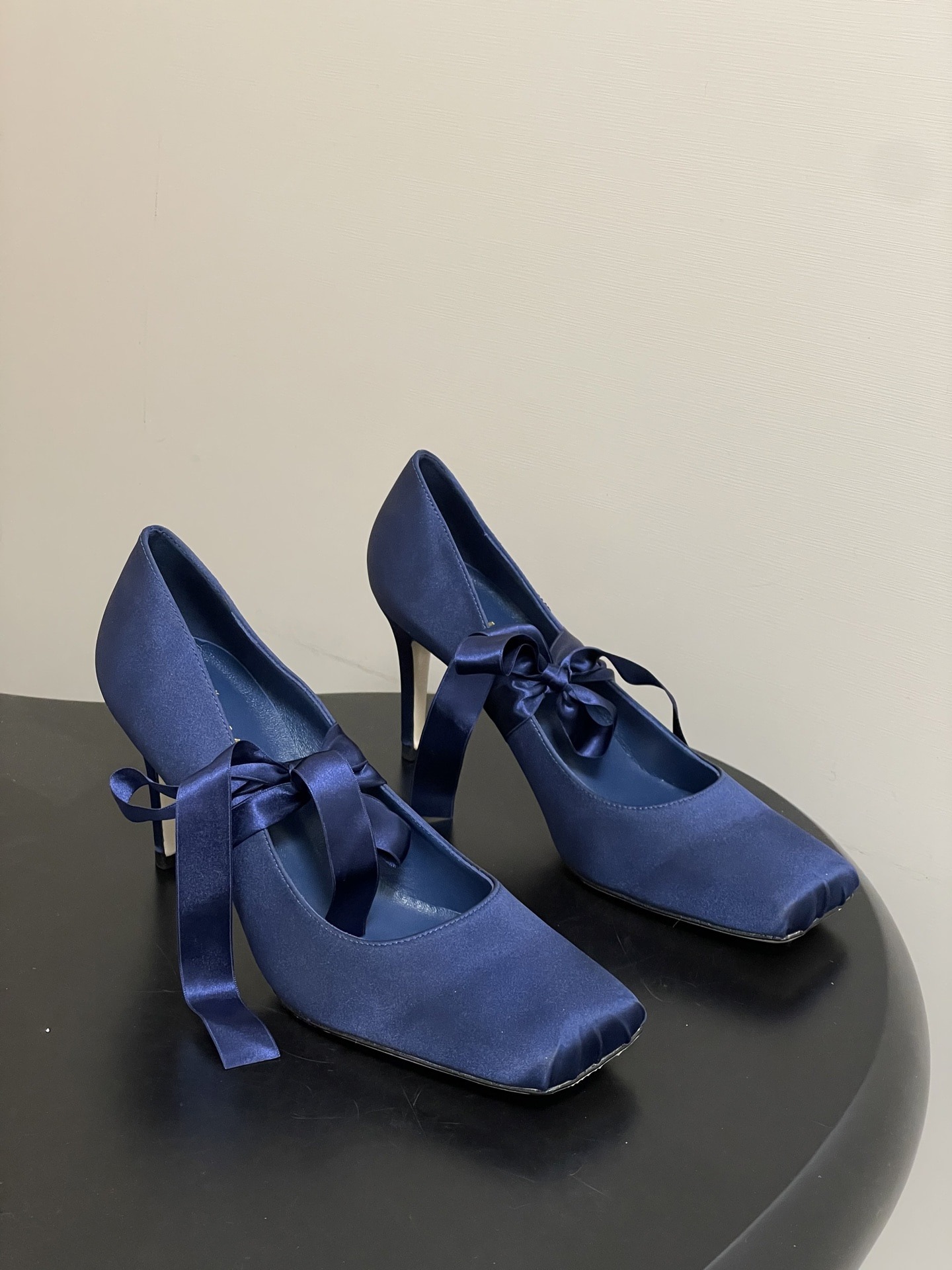 샤넬 26 신상 빈티지 힐 단화