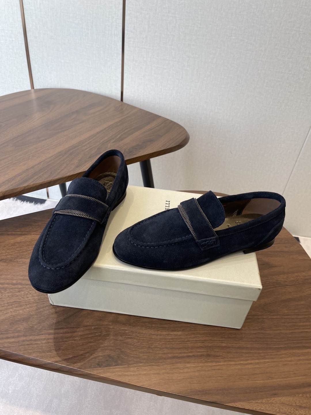 브*넬로 쿠치넬리 25ss 신상 빈티지 로퍼