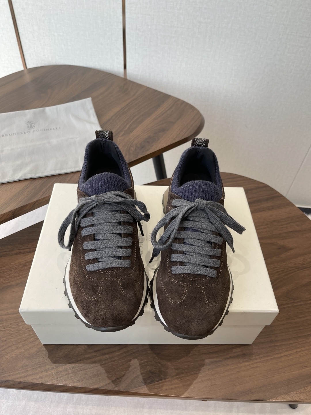 브*넬로 쿠치넬리 25ss 신상 스니커즈