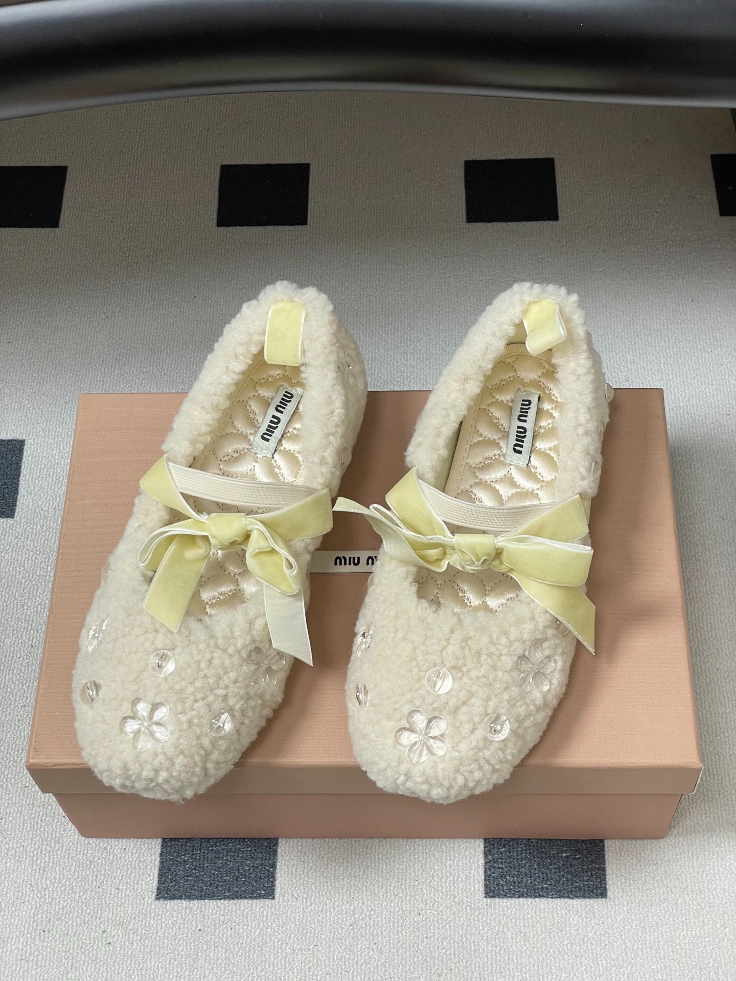 미*미* 리본 메리제인 양털 발레화