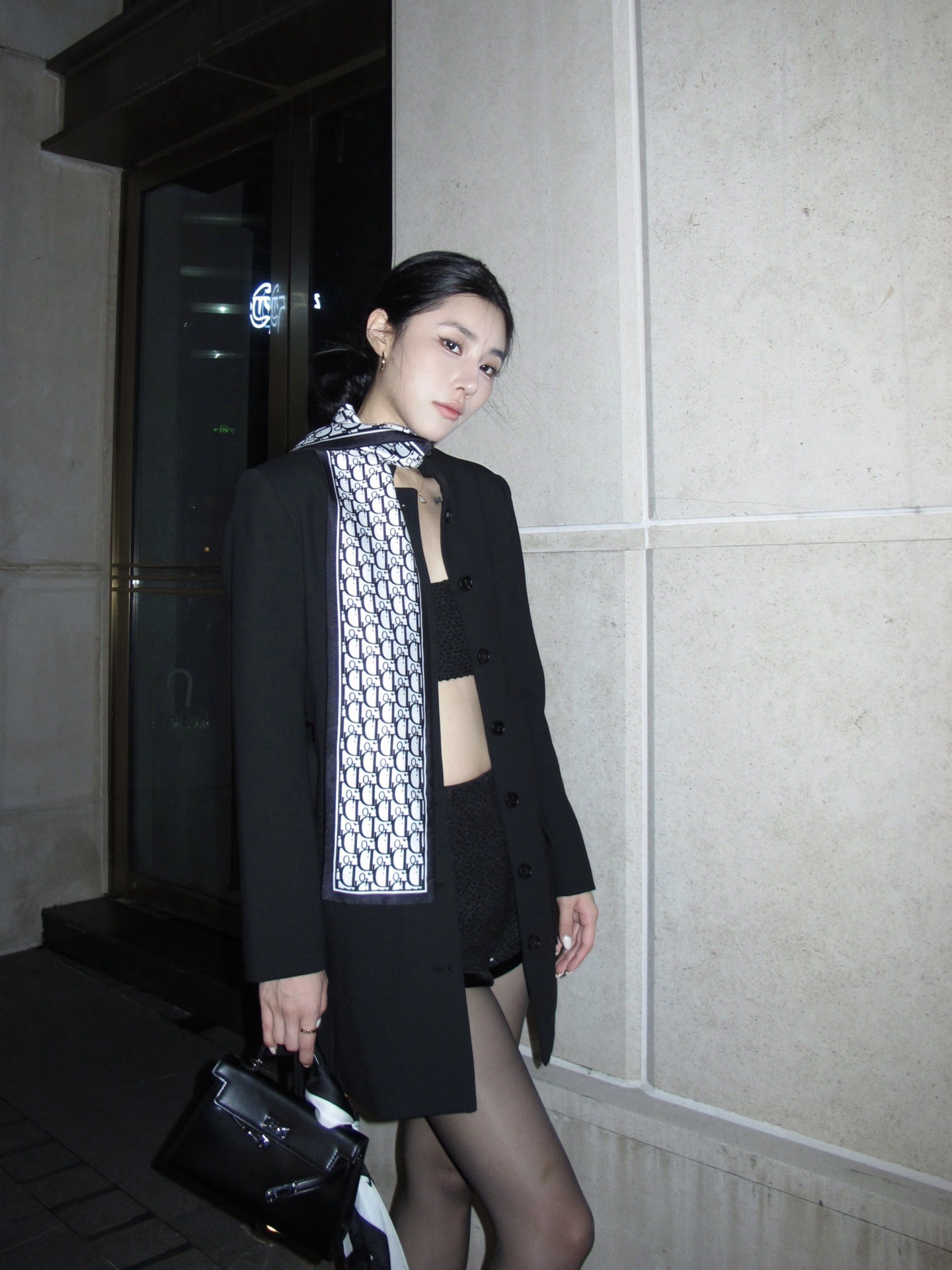 디* 신상 머플러 스탠드카라 울 하프코트