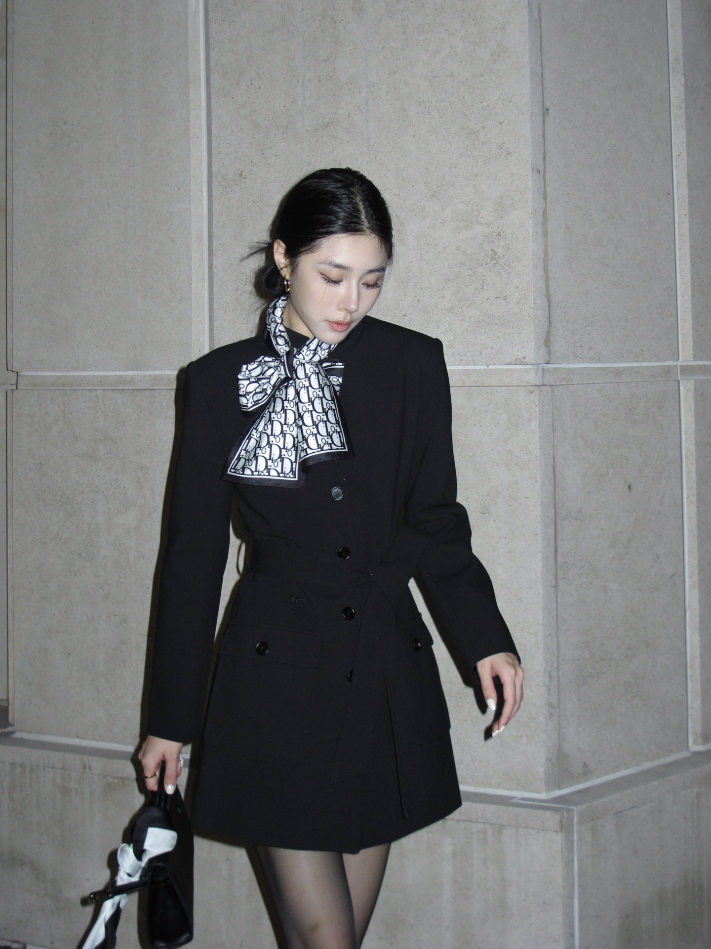 디* 신상 머플러 스탠드카라 울 하프코트