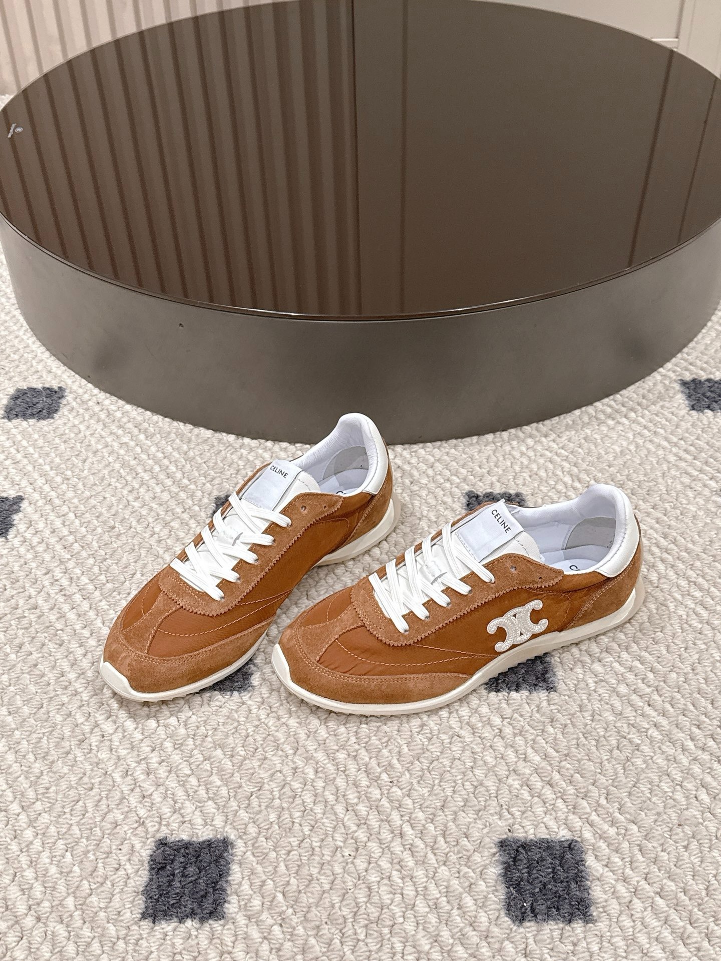 셀*느 신상 로우탑 운동화