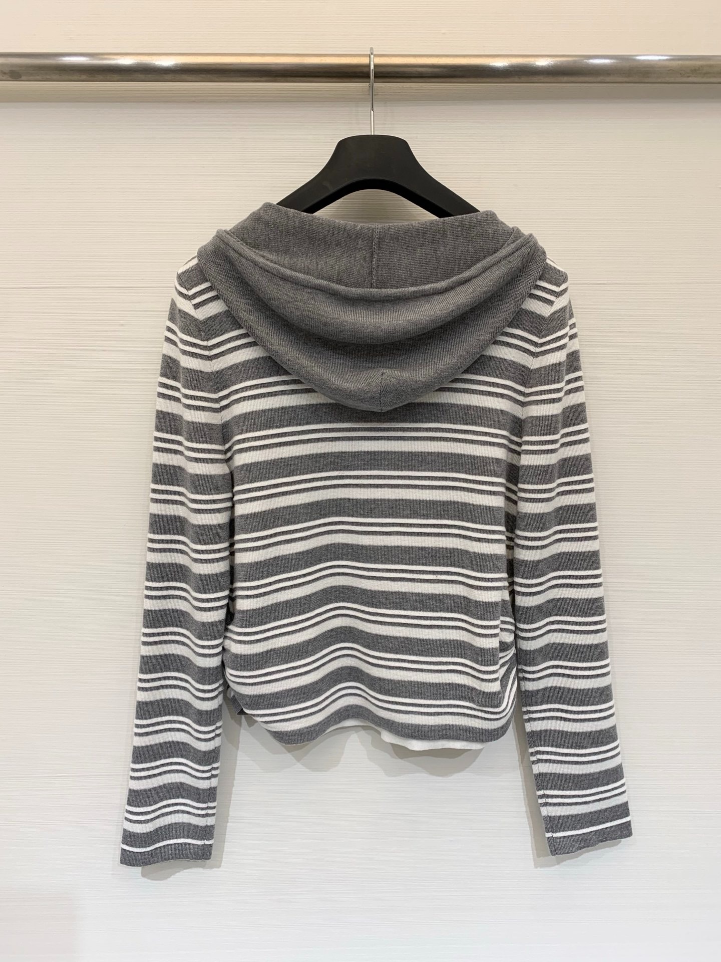 메*마르지엘라 신상 스트라이프 후드 니트