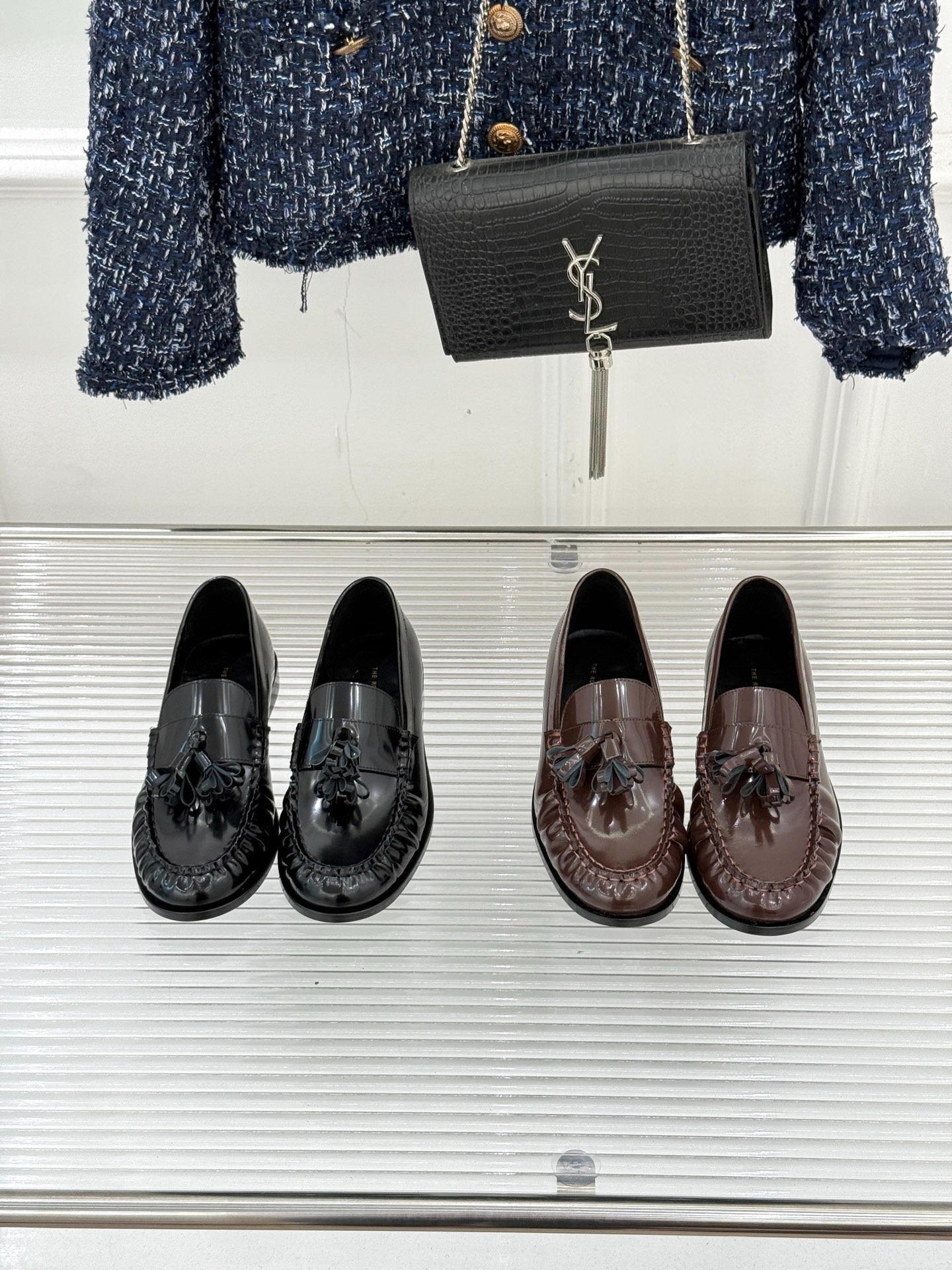 더*우 신상 빈티지 태슬 로퍼