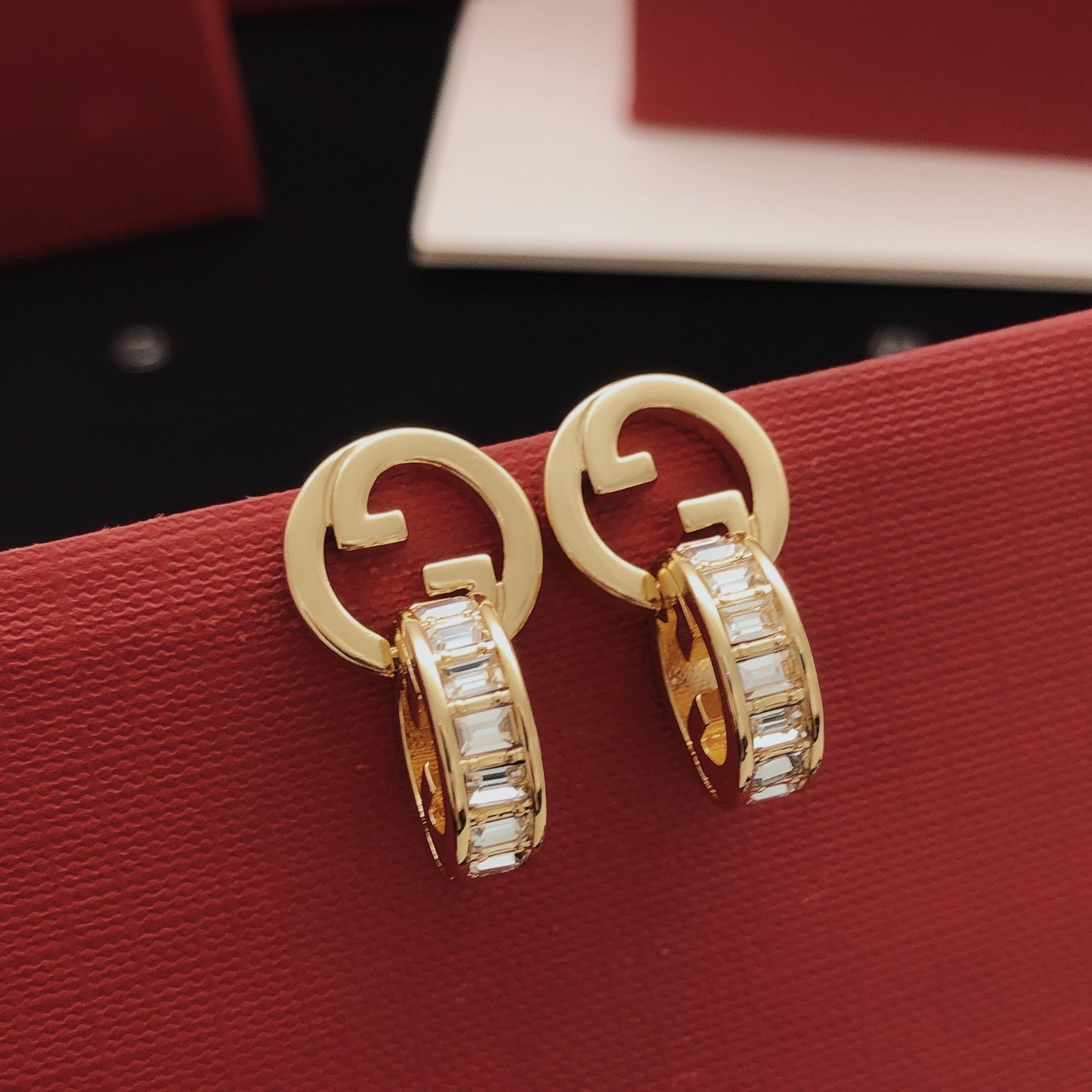 구* 신상 광택 큐빅 이어링