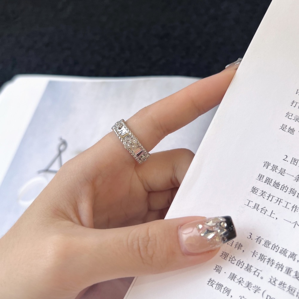 반*리프 Arpel 뻬를리 스위트 클로버 링 반지