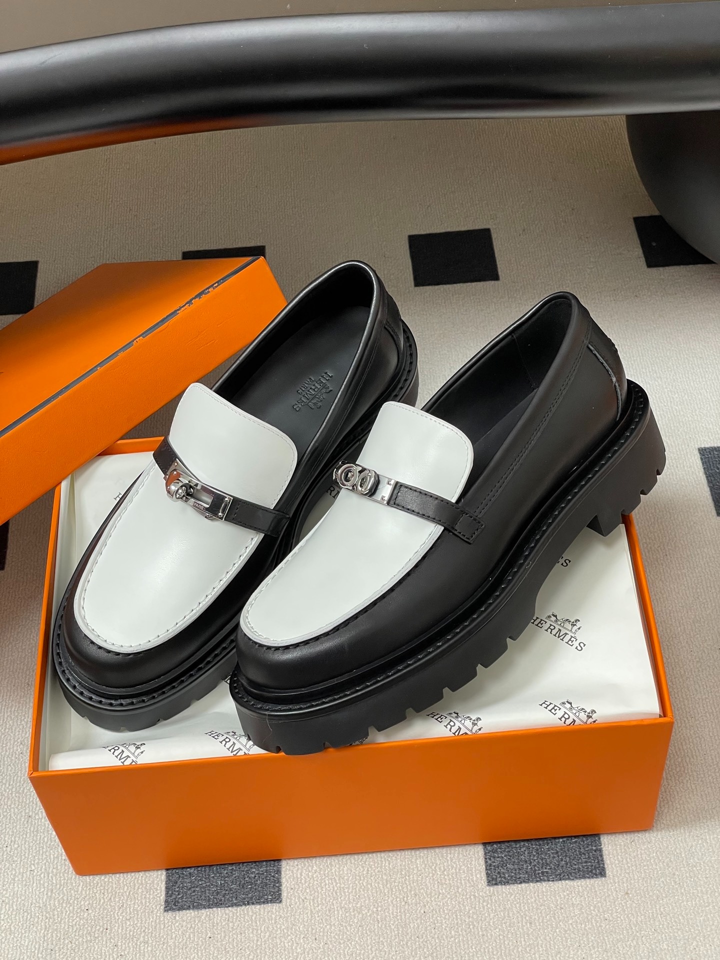 에*메스 클래식 켈리버클