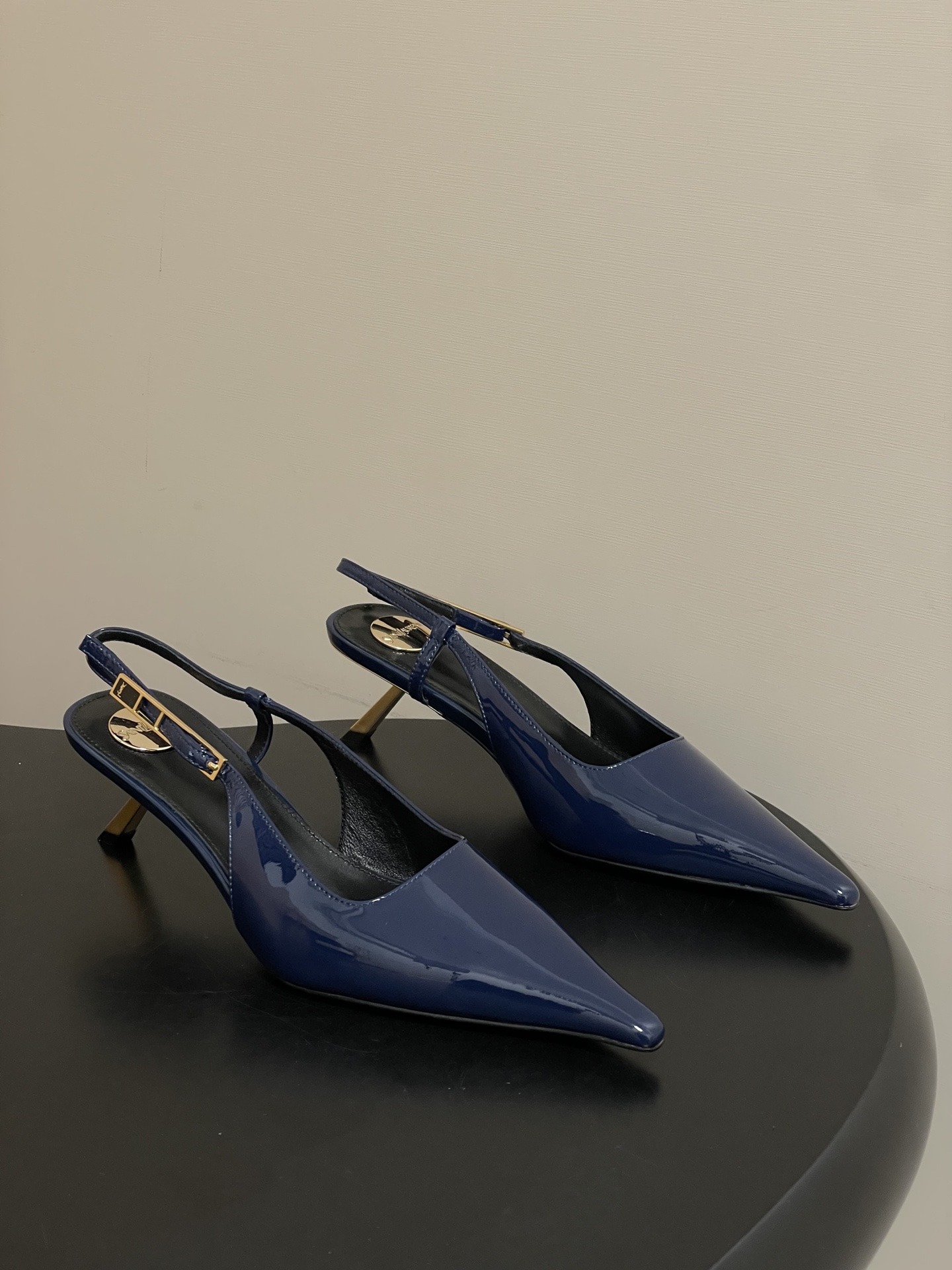 입*로랑 26 봄여름 신상 스틸레토 샌들