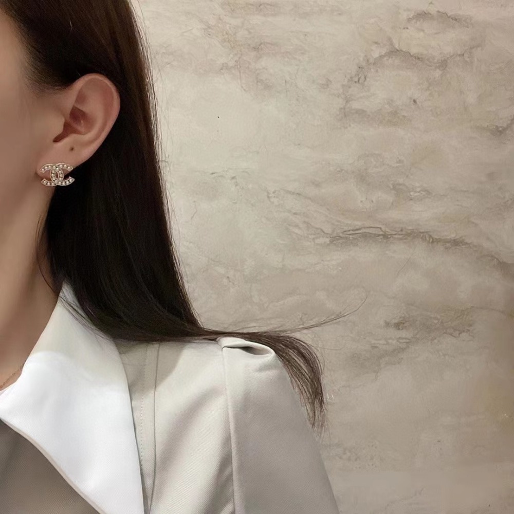 샤* CC 로고 진주 귀걸이 이어링 