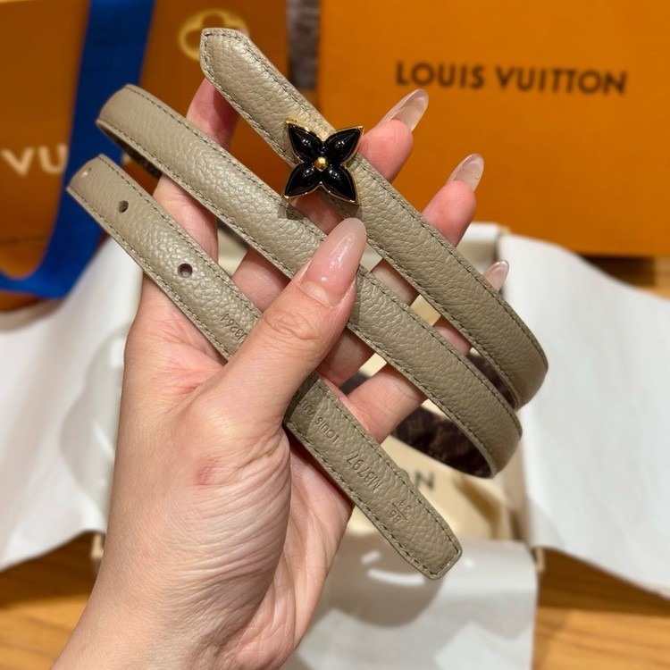 루이비통 2025 모노그램 양면 벨트