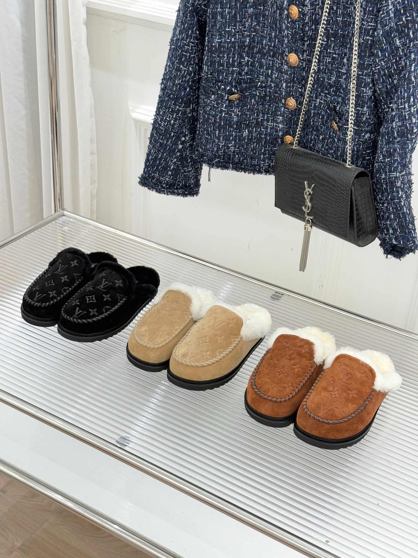 루*비통 25WF 신상 털 슬리퍼