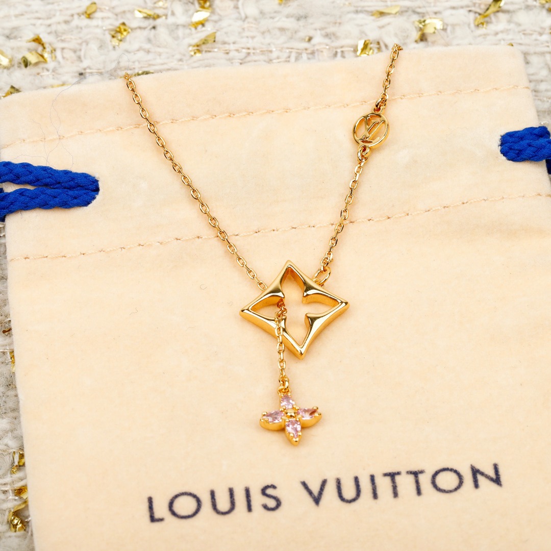 루*비통 신상 꽃 목걸이