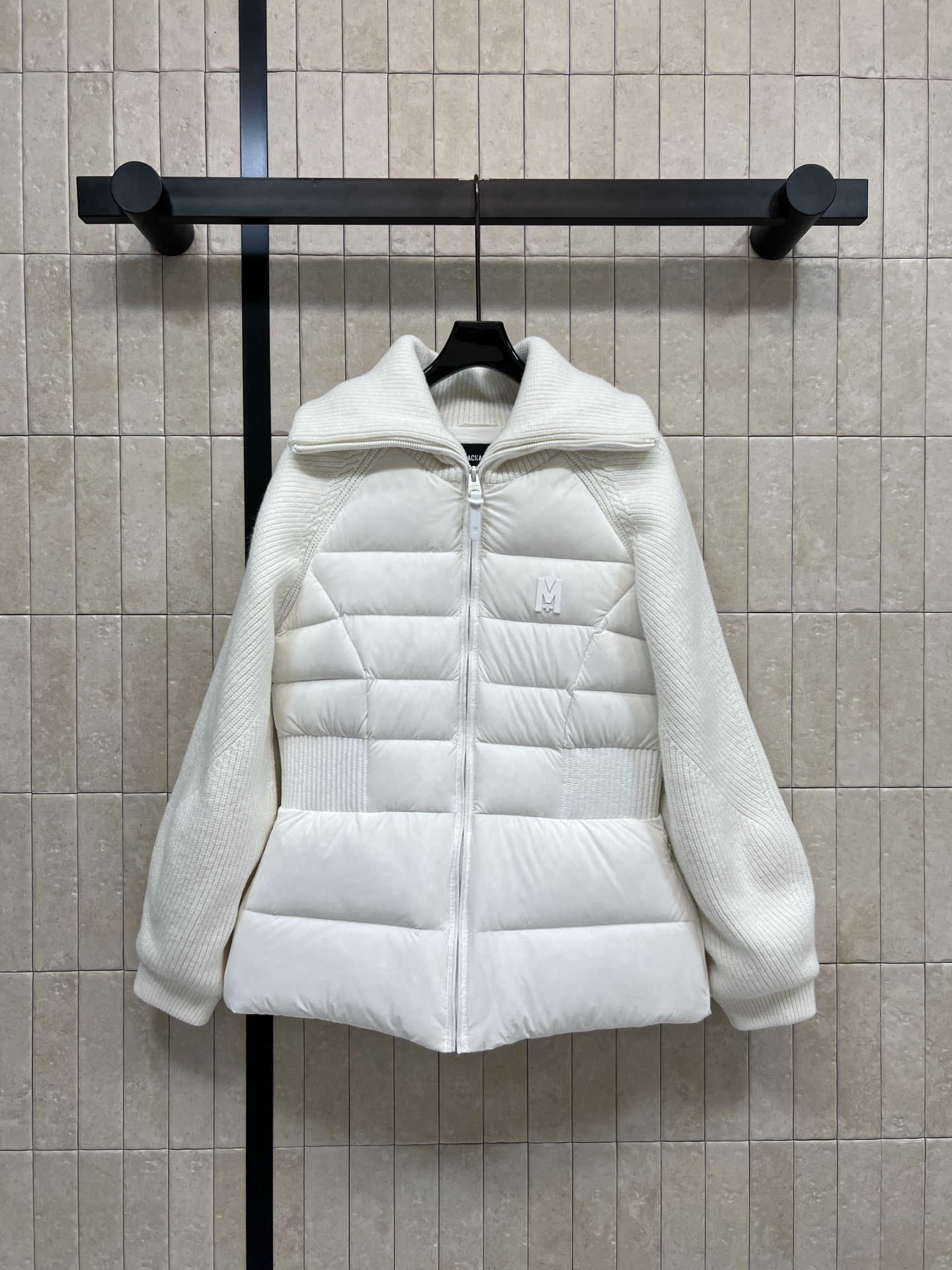 맥*이지 폭시 라이트 다운 믹스 미디어 재킷