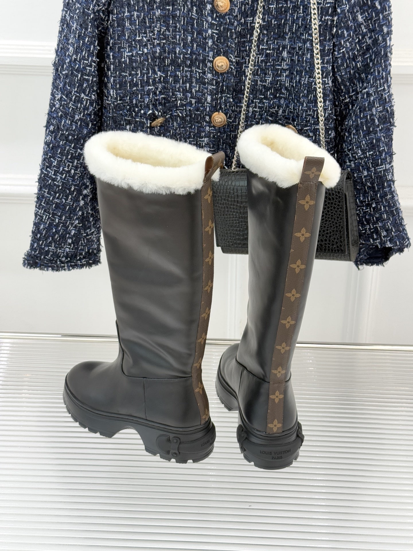 루*비통 25WF 신상 올오버 통굽부츠