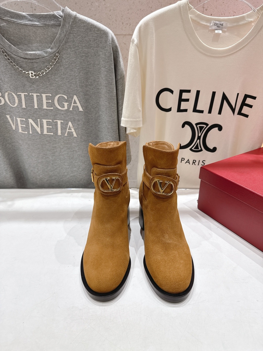 발*티노 25ss 신상 첼시 부츠