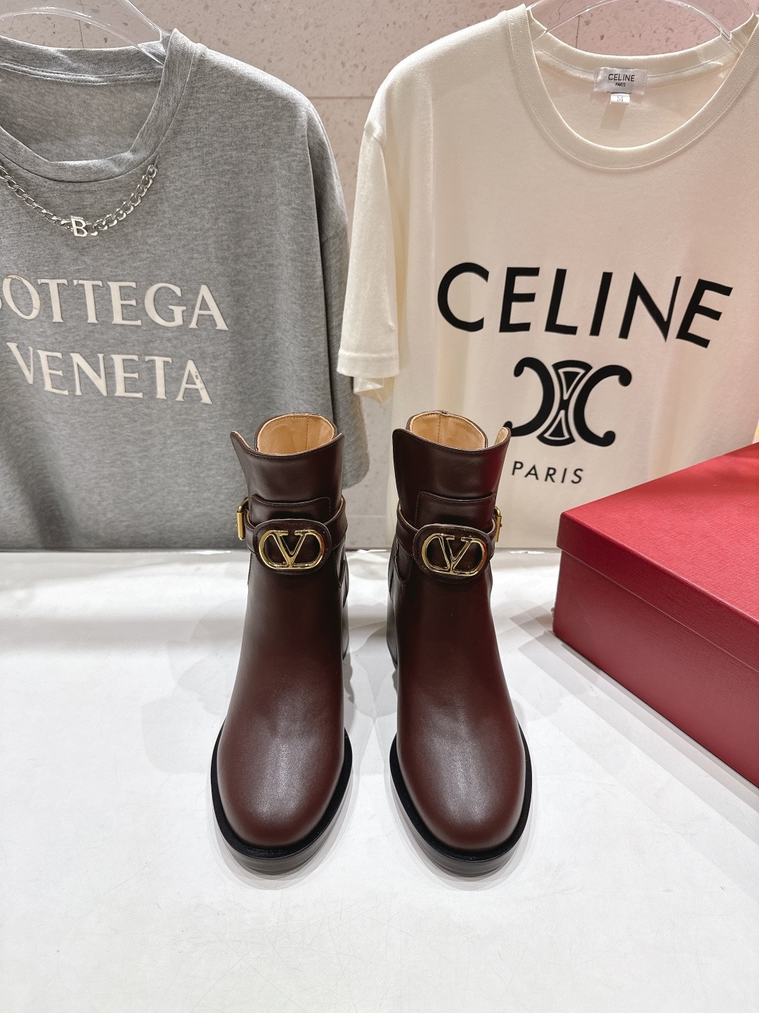 발*티노 25ss 신상 첼시 부츠