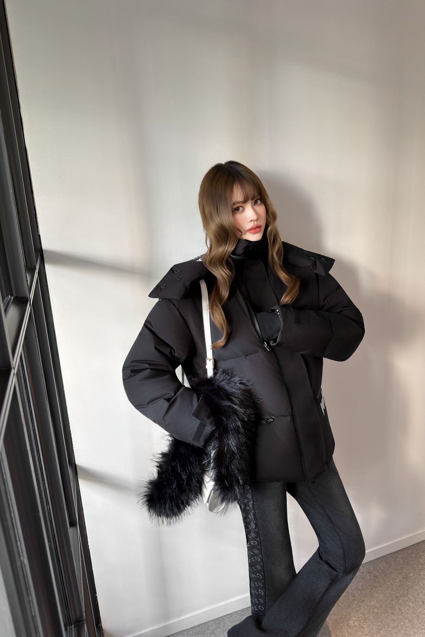 루*비통 신상 후드 하이넥 다운