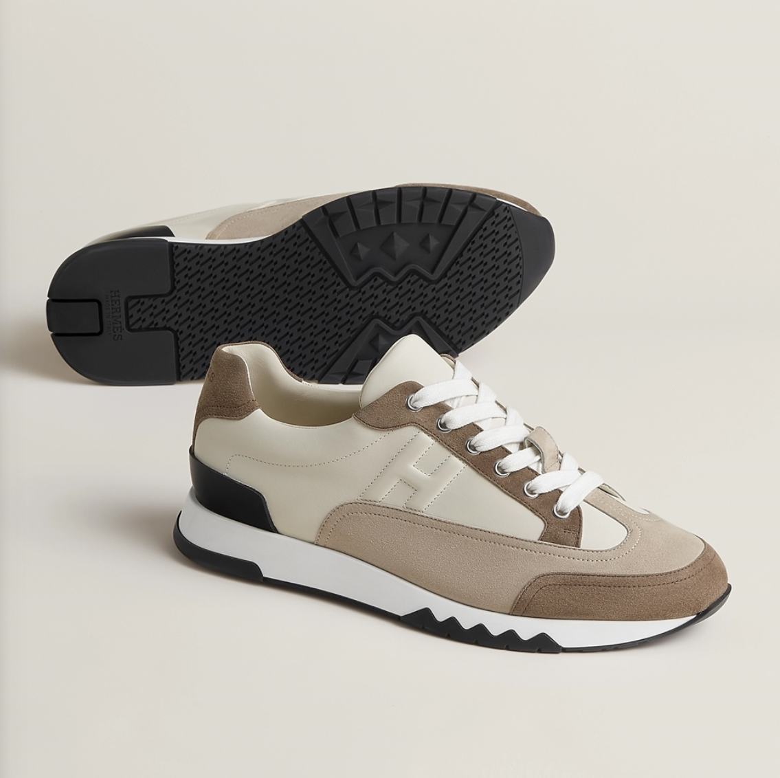 에르메스 트레일 스니커즈