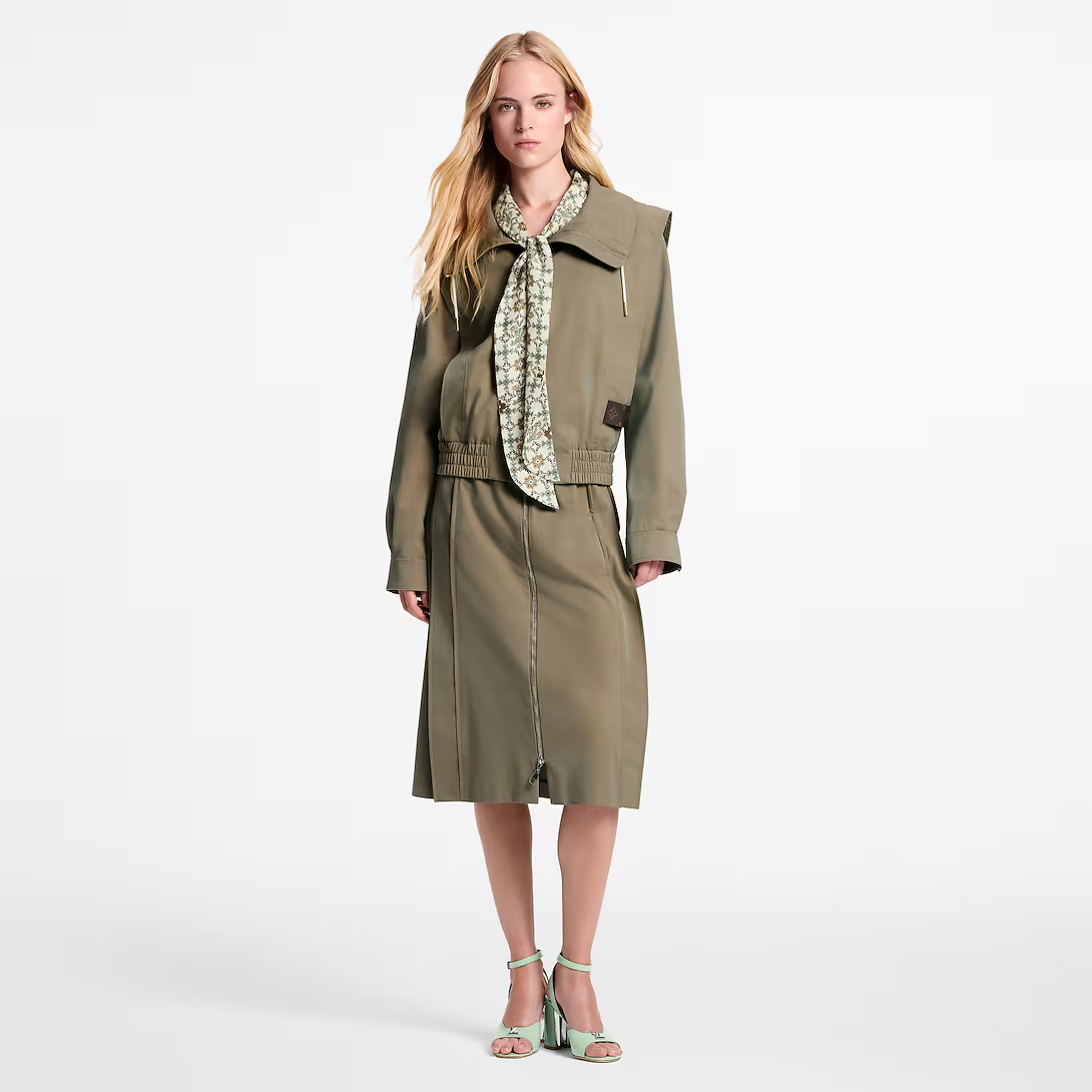 루이비통 하이 칼라 집업 재킷