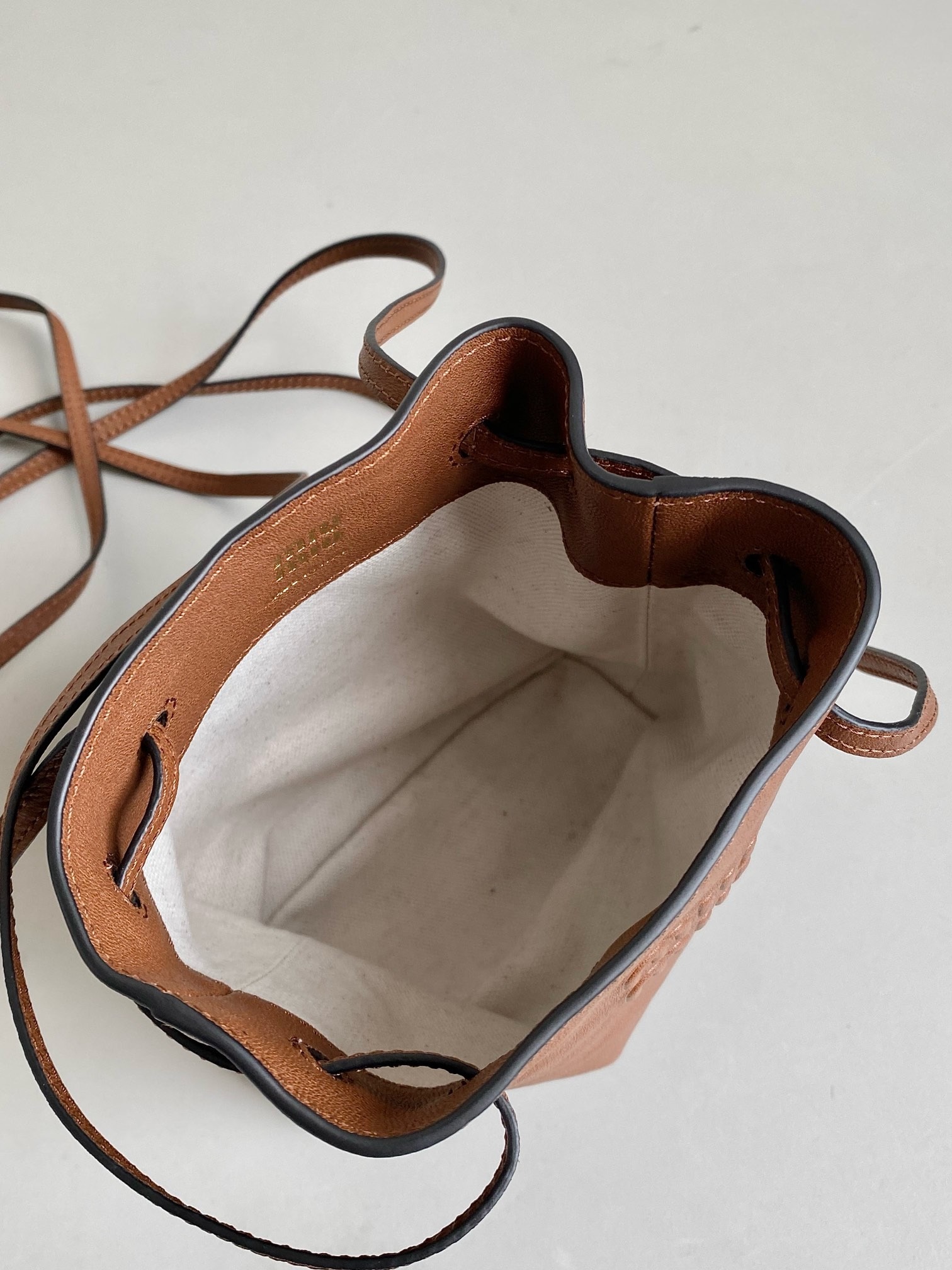 미우미우 나파 가죽 미니백