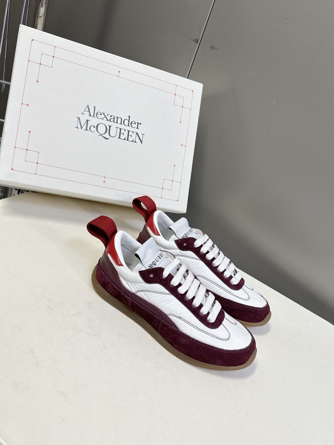 알*산더맥퀸 ec1 스니커즈
