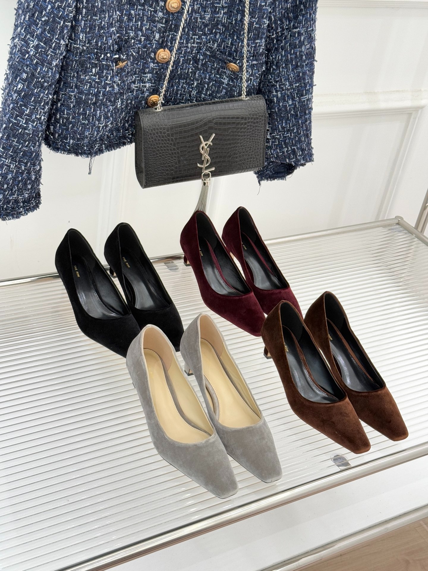 더*우 25WF 신상 빈티지 스퀘어힐