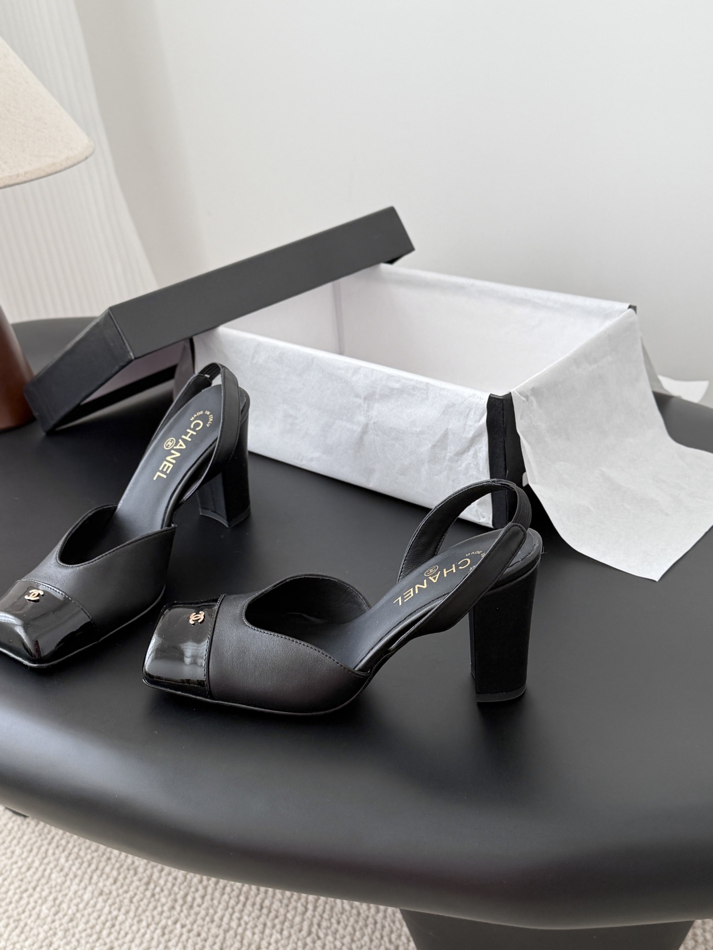 샤* 25K 버클 플랫