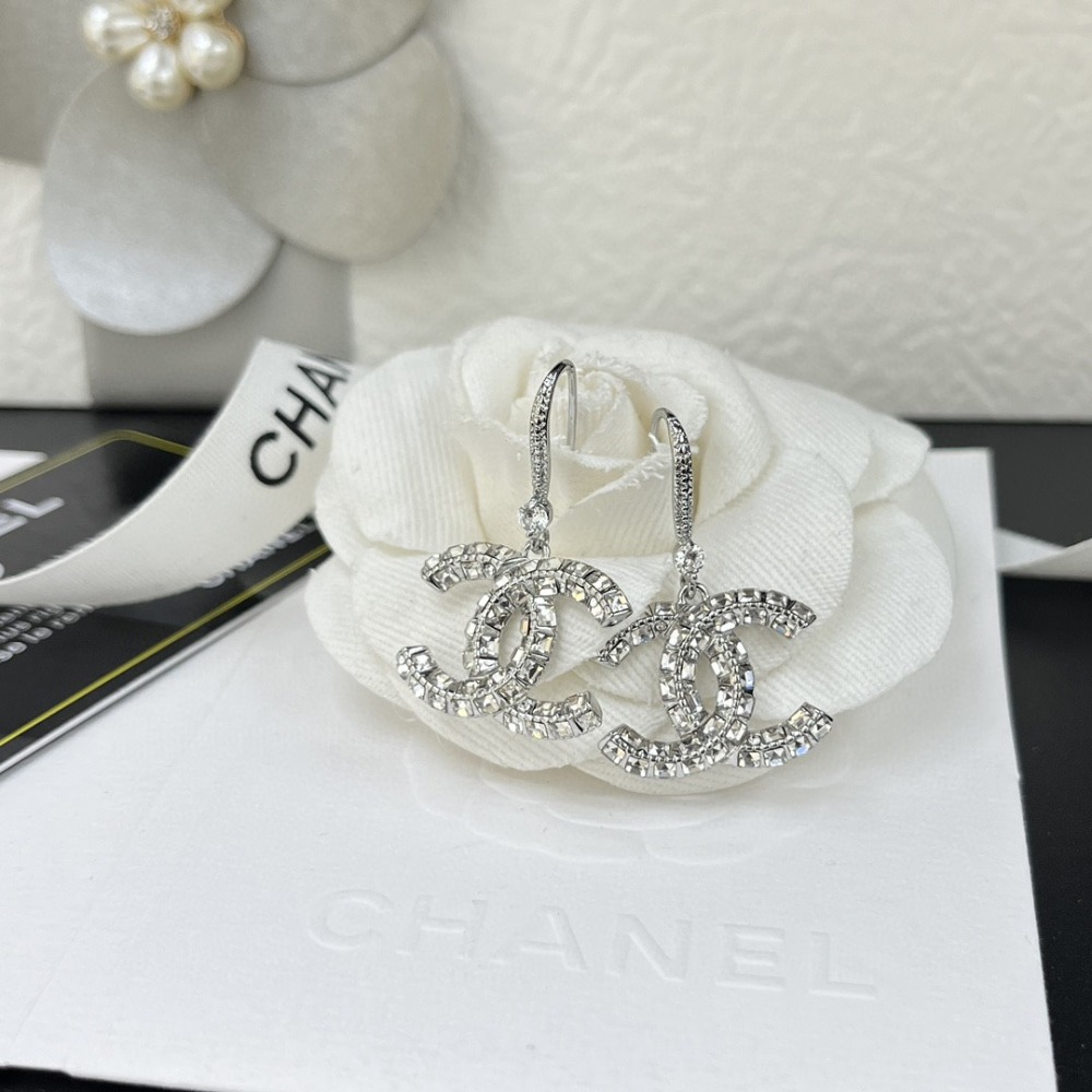 샤* CC 로고 크리스탈 귀걸이 이어링 