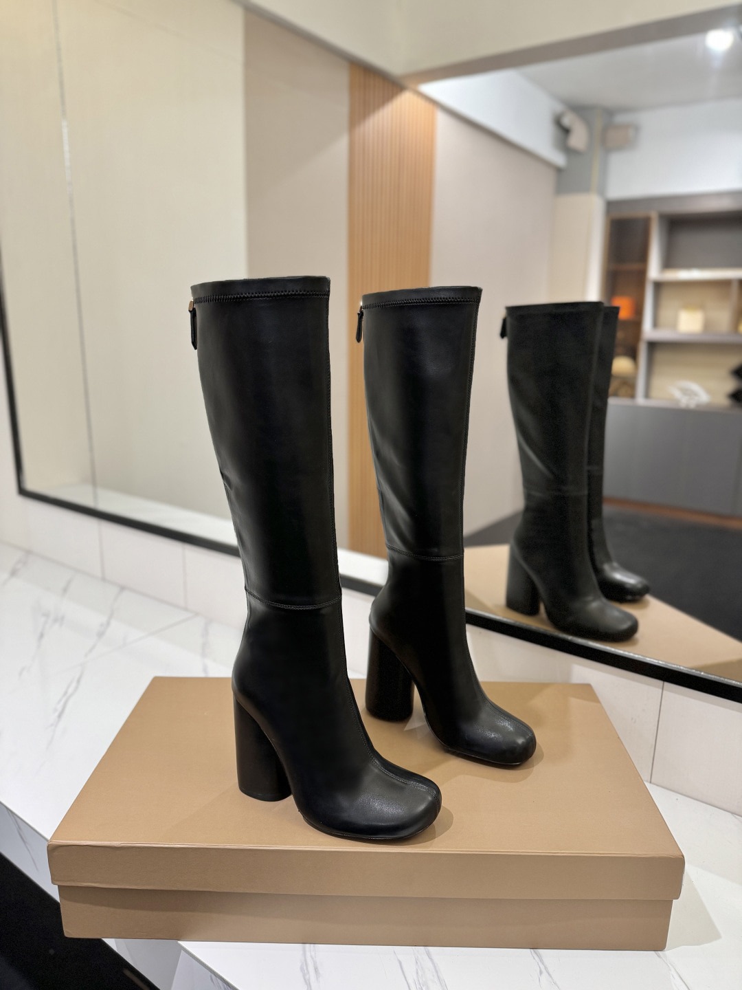 버*리 신상 통굽 스판부츠