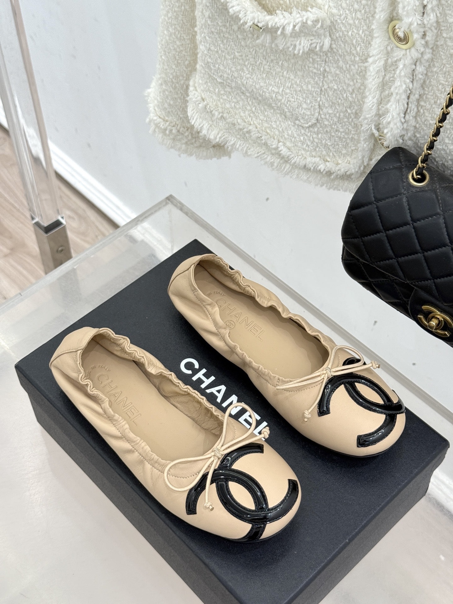 샤* 클래식 퀼팅리본 발레슈즈