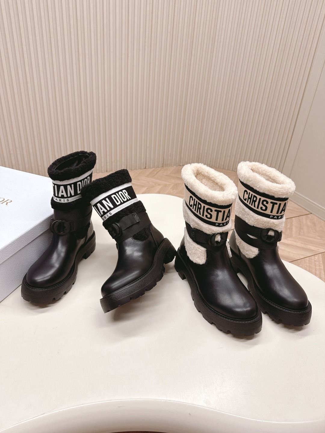 디* 신상 미들퍼 레이스업 양털부츠