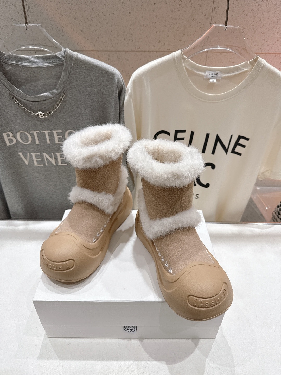 로*베 신상 스노우 양털부츠