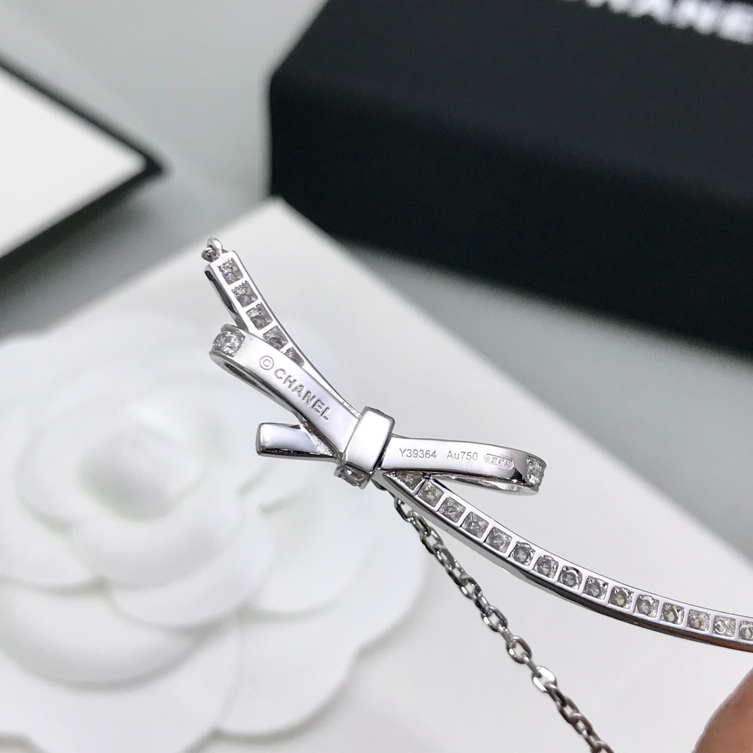 샤* 리본 네크리스