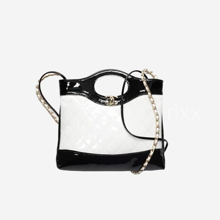 샤넬 31 미니 쇼핑백 페이턴트 카프스킨 & 골드 메탈 화이트 블랙