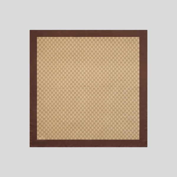 구찌 프린트 실크 트윌 까레